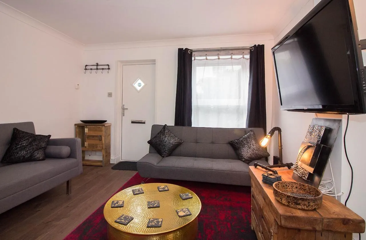 Magdalen Quarters Apartment Exeter
